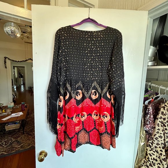 🦢 MINKPINK Dancing Cranes Fringe Dress - Black Red Pink - Size L - Picture 3 of 5